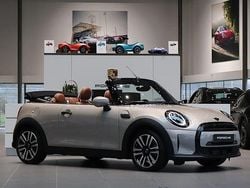 Grå Begagnad 2023 Mini Cooper Cabriolet Cab | 279 000 kr (Marknadspris)