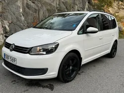 Vit Begagnad 2013 VW Touran Minibuss | 73 900 kr (Marknadspris)