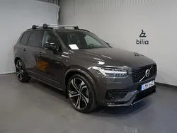 Grå Begagnad 2022 Volvo XC90 Ultimate SUV | 719 900 kr (Marknadspris)