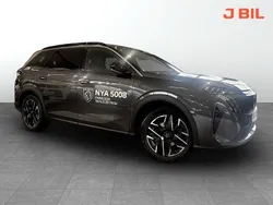 Grå Begagnad 2025 Peugeot 5008 GTi Minibuss | 429 900 kr