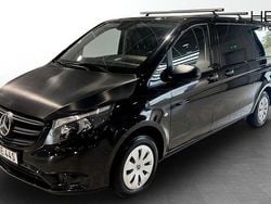 Svart (black) Begagnad 2022 Mercedes Vito Minibuss | 299 000 kr (Bra pris)