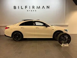 Vit Begagnad 2021 Mercedes CLA250e AMG Sedan | 339 900 kr (Marknadspris)