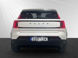 Vit Begagnad 2024 Volvo EX30 Performance SUV | 389 900 kr (Marknadspris)