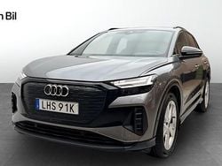 Grå (tyfongrå metallic) Begagnad 2023 Audi Q4 e-tron Advanced SUV | 449 000 kr (Marknadspris)