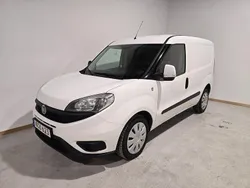 Vit Begagnad 2016 Fiat Doblò Minibuss | 45 000 kr (Marknadspris)