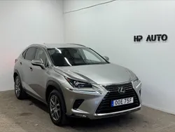 Ljusgrå Begagnad 2020 Lexus NX300h Executive Line SUV | 259 900 kr (Bra pris)