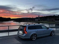 Grå Begagnad 2010 Volvo V70 Momentum Kombi | 64 000 kr (Marknadspris)
