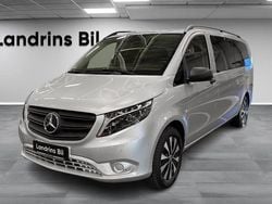 Silver Begagnad 2023 Mercedes Vito Kombi | 529 000 kr
