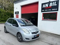 Silver Begagnad 2009 Toyota Yaris Halvkombi | 34 900 kr (Marknadspris)