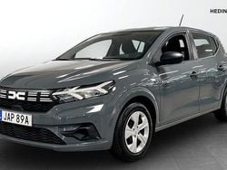 Grå (grey) Begagnad 2024 Dacia Sandero Essentiel Halvkombi | 139 000 kr (Bra pris)