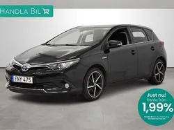 Svart Begagnad 2017 Toyota Auris Hybrid Halvkombi | 199 800 kr (Dyr)