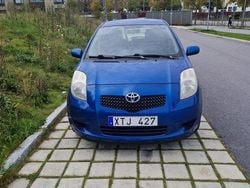 Blå Begagnad 2006 Toyota Yaris Halvkombi | 24 000 kr (Superpris)