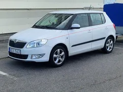 Vit Begagnad 2013 Skoda Fabia Elegance Halvkombi | 61 000 kr (Marknadspris)