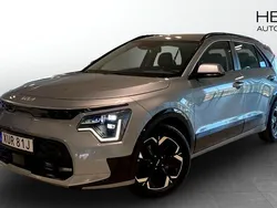 Grå (grey) Begagnad 2023 Kia e-Niro 2 SUV | 309 900 kr (Lite dyr)