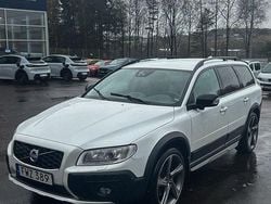 Vit Begagnad 2015 Volvo XC70 Standard Kombi | 199 900 kr (Marknadspris)