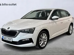 Vit Begagnad 2022 Skoda Scala Style Halvkombi | 209 000 kr (Marknadspris)