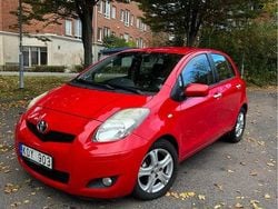Röd Begagnad 2010 Toyota Yaris Halvkombi | 19 900 kr (Bra pris)