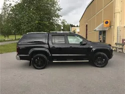 Svart Begagnad 2015 VW Amarok Highline Pickup | 190 000 kr (Lite dyr)