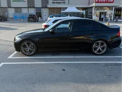 Svart Begagnad 2007 BMW 325 Advantage Sedan | 80 000 kr (Lite dyr)