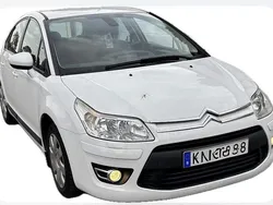Vit Begagnad 2010 Citroën C4 Halvkombi | 19 500 kr (Marknadspris)