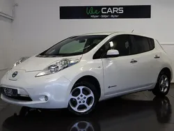Vit Begagnad 2015 Nissan Leaf Halvkombi | 75 000 kr (Marknadspris)