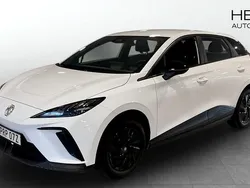 Vit (white) Begagnad 2023 MG MG4 EV Halvkombi | 259 900 kr