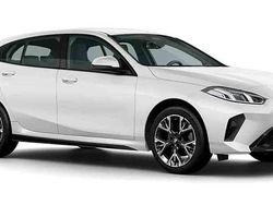 Vit Ny 2026 BMW 120 Halvkombi | 434 500 kr