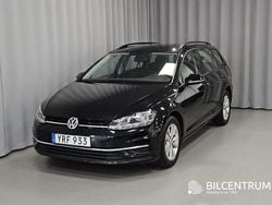 Svart Begagnad 2018 VW Golf VII Kombi | 149 900 kr (Marknadspris)
