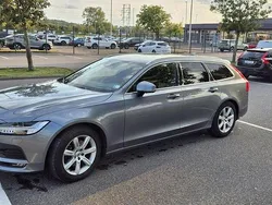 Grå Begagnad 2017 Volvo V90 Momentum Kombi | 200 000 kr (Marknadspris)
