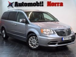 Grå Begagnad 2014 Lancia Voyager Gold Minibuss | 109 700 kr (Marknadspris)