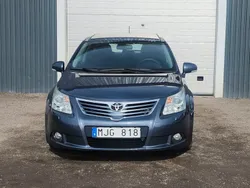 Mörkblå (blå) Begagnad 2010 Toyota Avensis Business Edition Kombi | 89 000 kr (Marknadspris)
