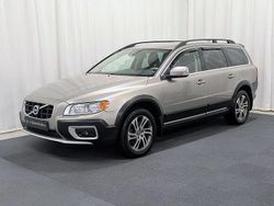 Ljusbrun Begagnad 2011 Volvo XC70 Summum Kombi | 154 900 kr (Marknadspris)