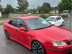 Röd Begagnad 2005 Saab 9-3 Aero Sedan | 25 000 kr (Bra pris)