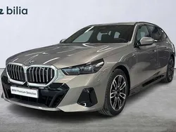 Grå Begagnad 2024 BMW 530e Shadowline Kombi | 679 900 kr (Bra pris)