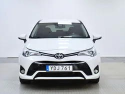 Vit Begagnad 2016 Toyota Avensis Active Kombi | 109 900 kr (Dyr)