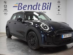 Svart Begagnad 2022 Mini Cooper Halvkombi | 259 500 kr (Marknadspris)