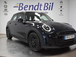 Svart Begagnad 2022 Mini Cooper Halvkombi | 259 500 kr (Marknadspris)