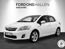 Vit Begagnad 2010 Toyota Auris Hybrid Halvkombi | 99 900 kr (Marknadspris)