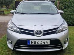Silver Begagnad 2016 Toyota Verso Active Minibuss | 139 000 kr (Marknadspris)