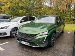 Grön Begagnad 2023 Peugeot 308 Allure Halvkombi | 278 800 kr (Marknadspris)