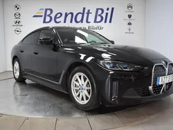 Svart Begagnad 2023 BMW i4 Shadowline Sedan | 439 500 kr (Lite dyr)