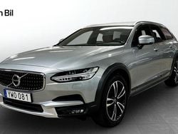 Silver Begagnad 2018 Volvo V90 CC Momentum Kombi | 319 900 kr (Marknadspris)