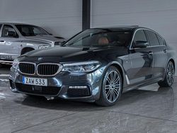 Grå Begagnad 2017 BMW 530 M Sport Sedan | 299 500 kr (Marknadspris)