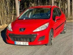 Röd Begagnad 2010 Peugeot 207 Halvkombi | 29 900 kr (Marknadspris)