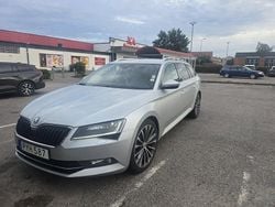 Silver Begagnad 2016 Skoda Superb LAURIN & KLEMENT Kombi | 157 000 kr (Marknadspris)