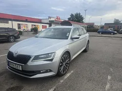 Silver Begagnad 2016 Skoda Superb LAURIN & KLEMENT Kombi | 157 000 kr (Marknadspris)