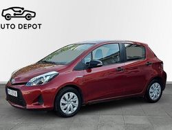 Röd Begagnad 2012 Toyota Yaris Hybrid Life Halvkombi | 59 000 kr