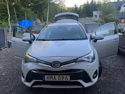 Vit Begagnad 2017 Toyota Avensis Active Kombi | 110 000 kr (Superpris)