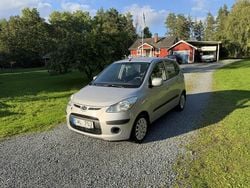 Silver Begagnad 2010 Hyundai i10 Halvkombi | 34 900 kr (Marknadspris)