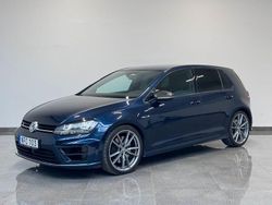 Mörkblå (blå) Begagnad 2016 VW Golf VII R Halvkombi | 269 900 kr (Lite dyr)